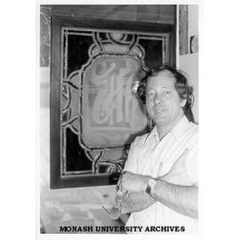 Lecturer in glass studies Klaus Zimmer