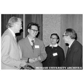 Director Ron Cumming (left) with visiting members of China Association for Science and Technology, Zhu Baochen, Mrs Wang Zheng, and Liu Shuzhou