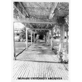 Covered walkway, Deakin Hall