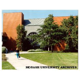 Robert Blackwood Hall