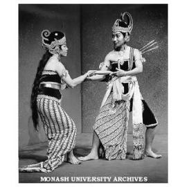 Scene from 'The Ramayana in Java'. Cathy Mardisiswojo (left) as Sinta and Niken Arumdhati as Rama