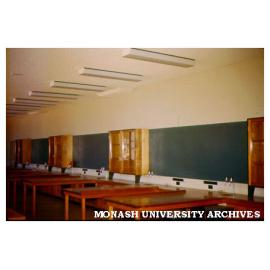 Interior first year Physics lab