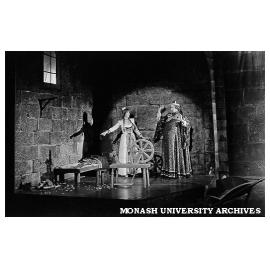 Beverley Gardiner and Laurie Lane in 'Rumpelstiltskin' Aa Gretchen and King Grump