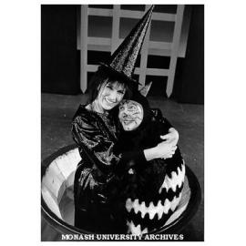 Scene from 'The Meg and Mog Show'. Catherine McQuillen as Meg and David Dodd as Mog