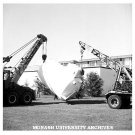 Installation of liquid nitrogen tank