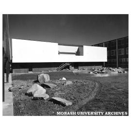 Science courtyard and western science lecture theatres