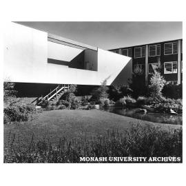 Science courtyard and western science lecture theatres