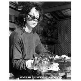 Fine Arts student Pam Leedon