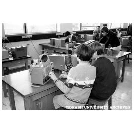 Open Day visitors to Physics department