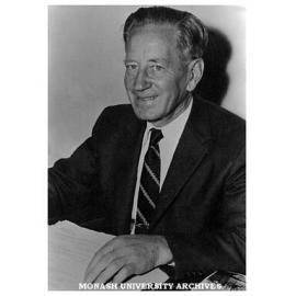 Mr Warwick Eunson, Principal of Frankston Teachers' College