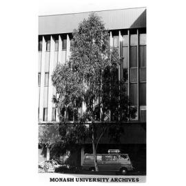 'A' block entrance, State College of Victoria Frankston