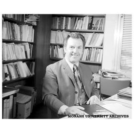 Dr Terence Hore, Director Higher Education Advisory & Research Unit (HEARU)