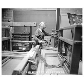 Rowena Archer weaving at the Arts and Crafts Centre