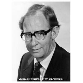 Mr Peter Bowden
