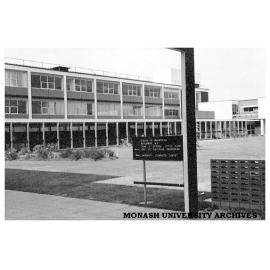 Engineering buildings