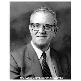 Mr Jim Leicester, retiring Deputy Registrar