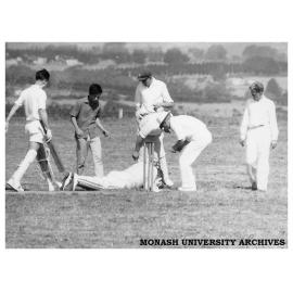 First Monash University cricket match, Vice-chancellors XI v Students XI, 28 November 1961