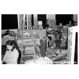 Students making banners