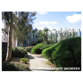 Garden beds between University Club and Administration buildings 3D and 3E