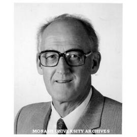 Professor Graeme Schofield, Dean of Medicine