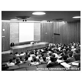 Students in physics lecture, with Professor Street lecturing