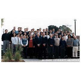 Civil Engineering 4th year students and staff at Caulfield 1999