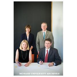 Signing of a collaborative research agreement between Monash Centre for Electron Microscopy and McMaster University (Canada)