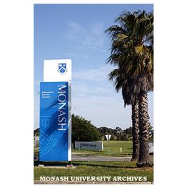Entrance to Monash University, Berwick campus