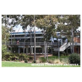 Walkway and Building U (Student Union), Peninsula campus
