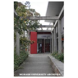 Entrance to Peninsula campus library