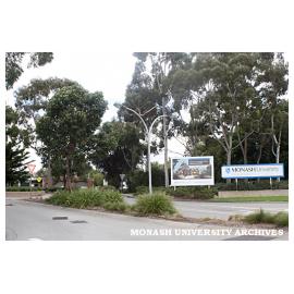 Entrance to Monash University, Peninsula campus
