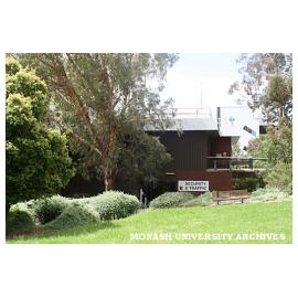 Grounds of Peninsula campus, near Building A