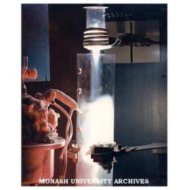 Early version of a plasma torch