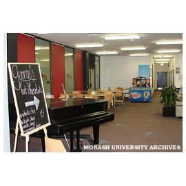 Georges cafe in Building A, Peninsula campus