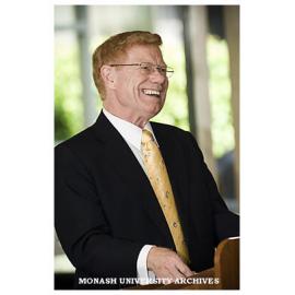 Deputy Vice-Chancellor (Academic) Professor Alan Lindsay at his farewell function.