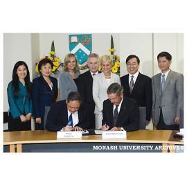 Signing Memorandum of Understanding with Sun Yat-Sen University