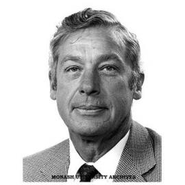 Dean of Medicine Professor Robert Porter