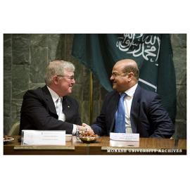 Vice-Chancellor Professor Ed Byrne and Dr Osama Sadig Tayeb, President of King Abdul Aziz University, Kingdom of Saudi Arabia, at signing of cooperation agreement
