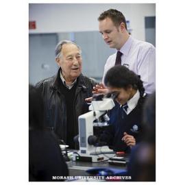 Mr Les Erdi visits a John Monash Science School class participating in Zebrafish genetics studies