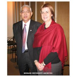 Malaysian Senate President the Honourable Tan Sri Dato' Seri Dr Abdul Hamid bin Pawanteh with Deputy Vice-Chancellor (Research) Professor Edwina Cornish, at a visit by Malaysian dignitaries