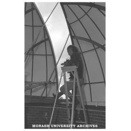 Installation of dome on Monash Observatory at Mt Burnett