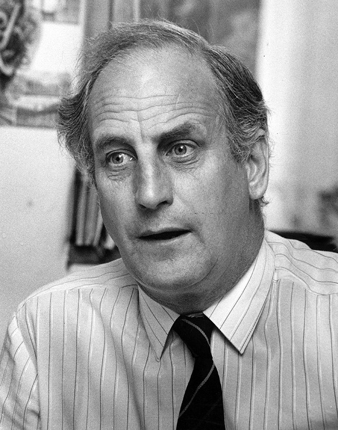 Dr Alan Gregory, 1987