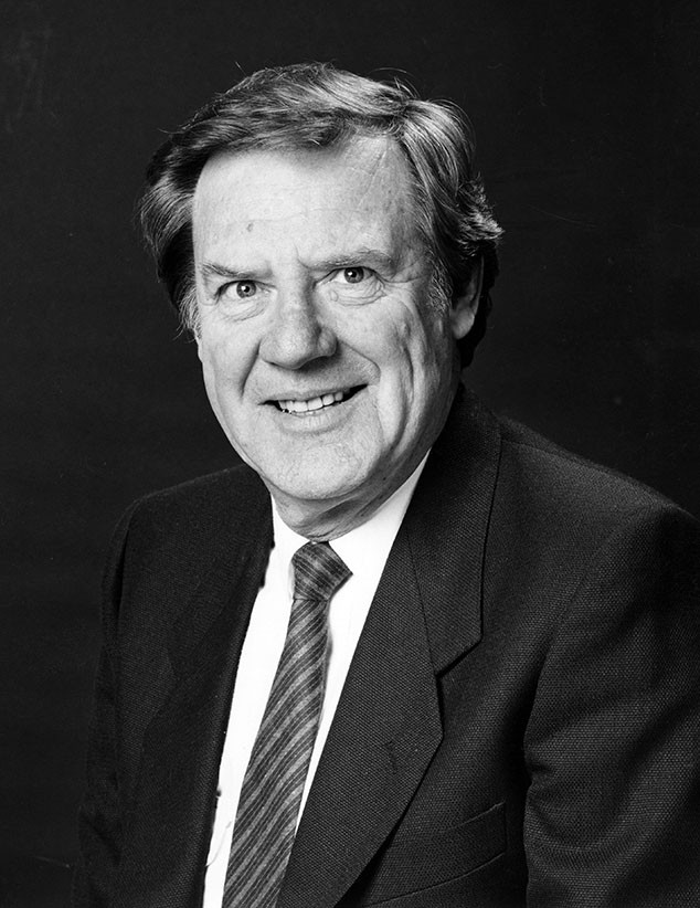 Vice-Chancellor Professor Mal Logan, 1989